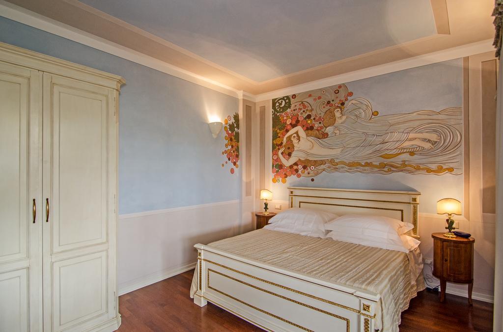 La Chandelle Massarosa Buitenkant foto